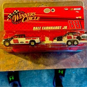 Dale Earnhardt Jr.  #88 National Guard Pickup Truck + Car + Trailer 1:64 NASCAR